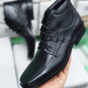 BOTIN FINO Y ELEGANTE EN CUERO