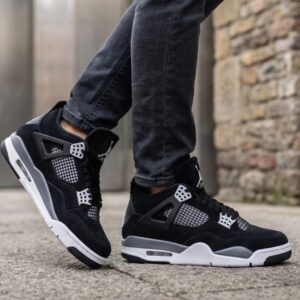 BOTAS RETRO 4 NEGRO BLANCO